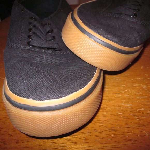 Canvas sneakers - Picture 3 of 5